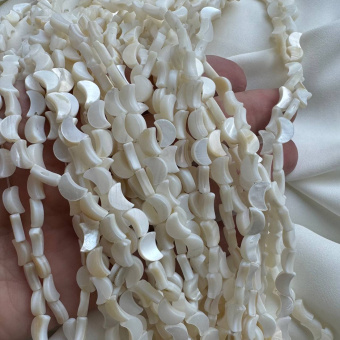 Бусина "Луна", перламутр, 8*4.5 мм, штука