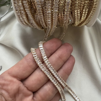 Стразовая лента «Багетная огранка», 4*2 мм, 10 см