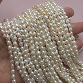 Жемчуг "Овальный", 6*4 мм, нить