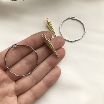 Подвеска "Круг и конус" 30мм