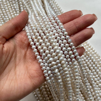 Жемчуг натуральный, круглый, 4*5 мм, нить