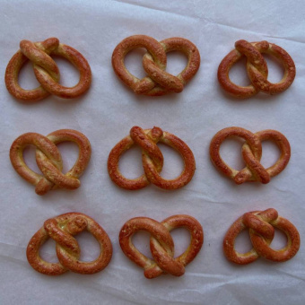 Элемент "Крендель", полимерная глина, 32,5*24 мм